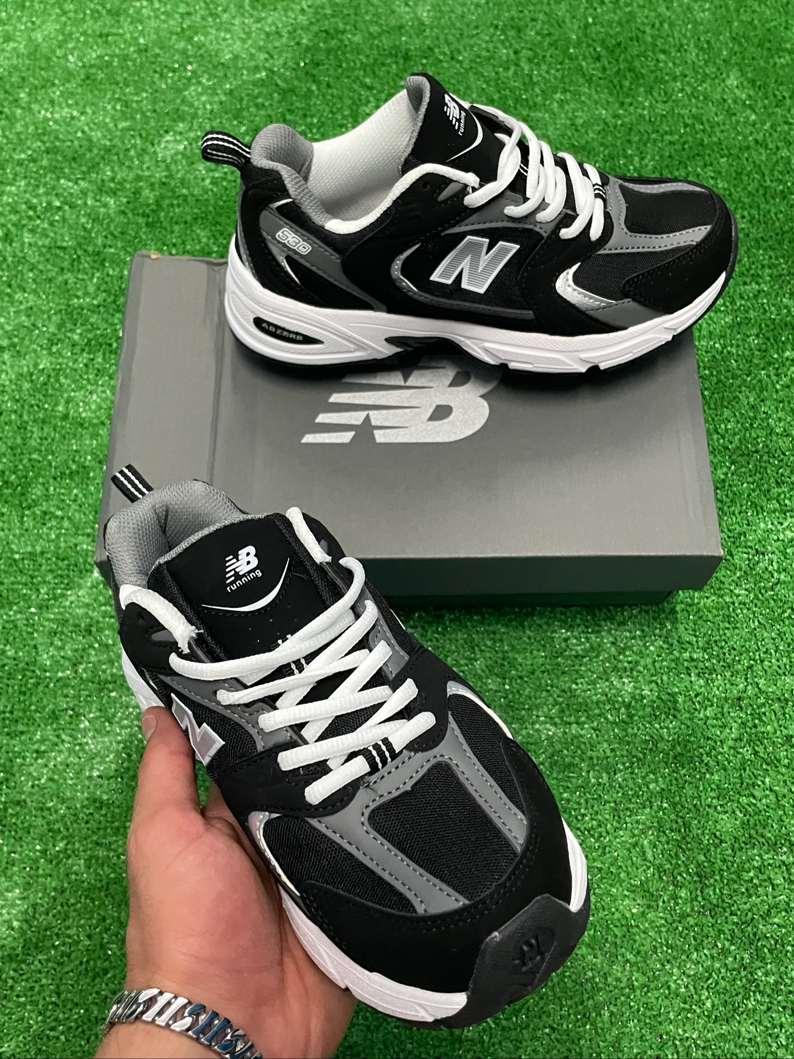 New Balance sneakers – photo 3